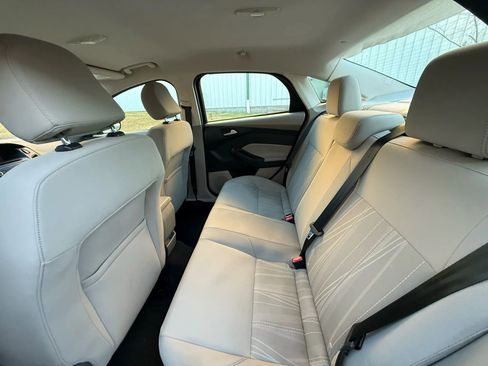 Used 2015 Ford Focus SE image 8