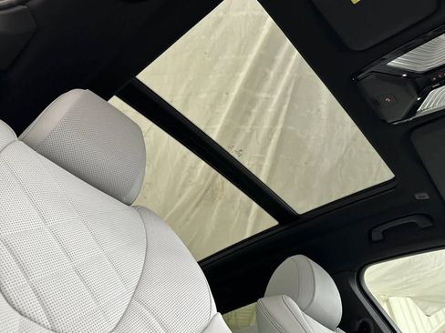 New 2026 BMW X5 xDrive40i w/ M Sport Package image 17