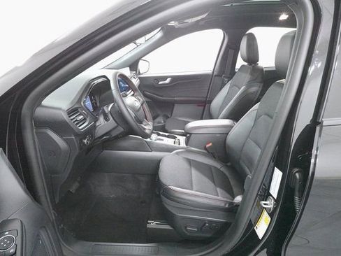 Used 2025 Ford Escape ST-Line Select w/ Tech Pack #1 image 9