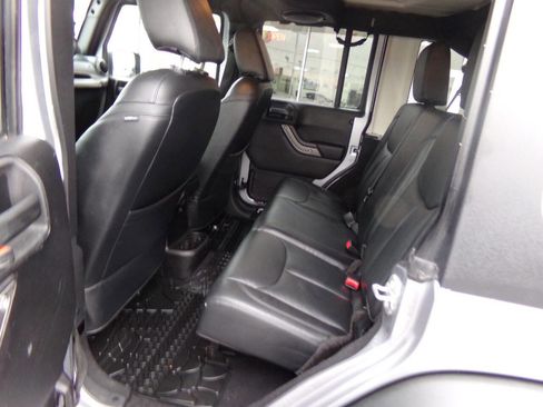Used 2014 Jeep Wrangler Unlimited Sport w/ Quick Order Package 24S AWD/4WD image 13
