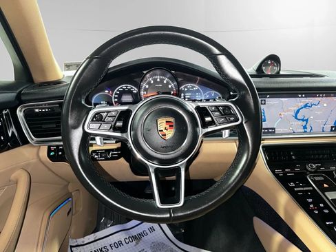 Used 2018 Porsche Panamera w/ Premium Package Plus image 23