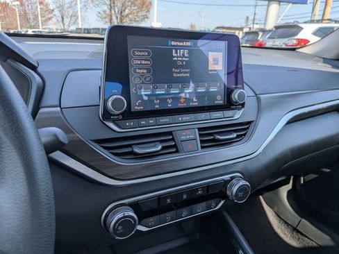 Used 2023 Nissan Altima 2.5 SV image 17