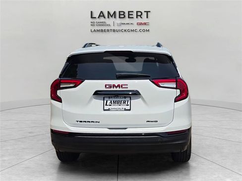 Used 2024 GMC Terrain SLT w/ Elevation Edition AWD/4WD image 4