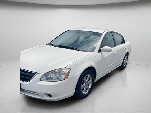 Used 2003 Nissan Altima 2.5 S w/ (CNV) Conventience Pkg FWD image 2