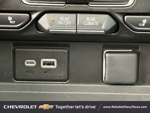 Used 2023 Chevrolet Suburban RST AWD/4WD image 19