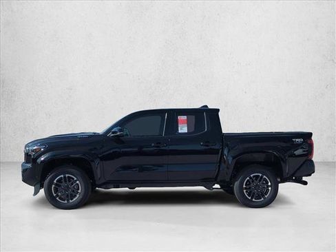 Used 2025 Toyota Tacoma TRD Sport image 5