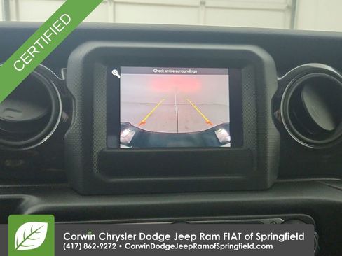 Certified 2022 Jeep Gladiator Sport AWD/4WD image 17