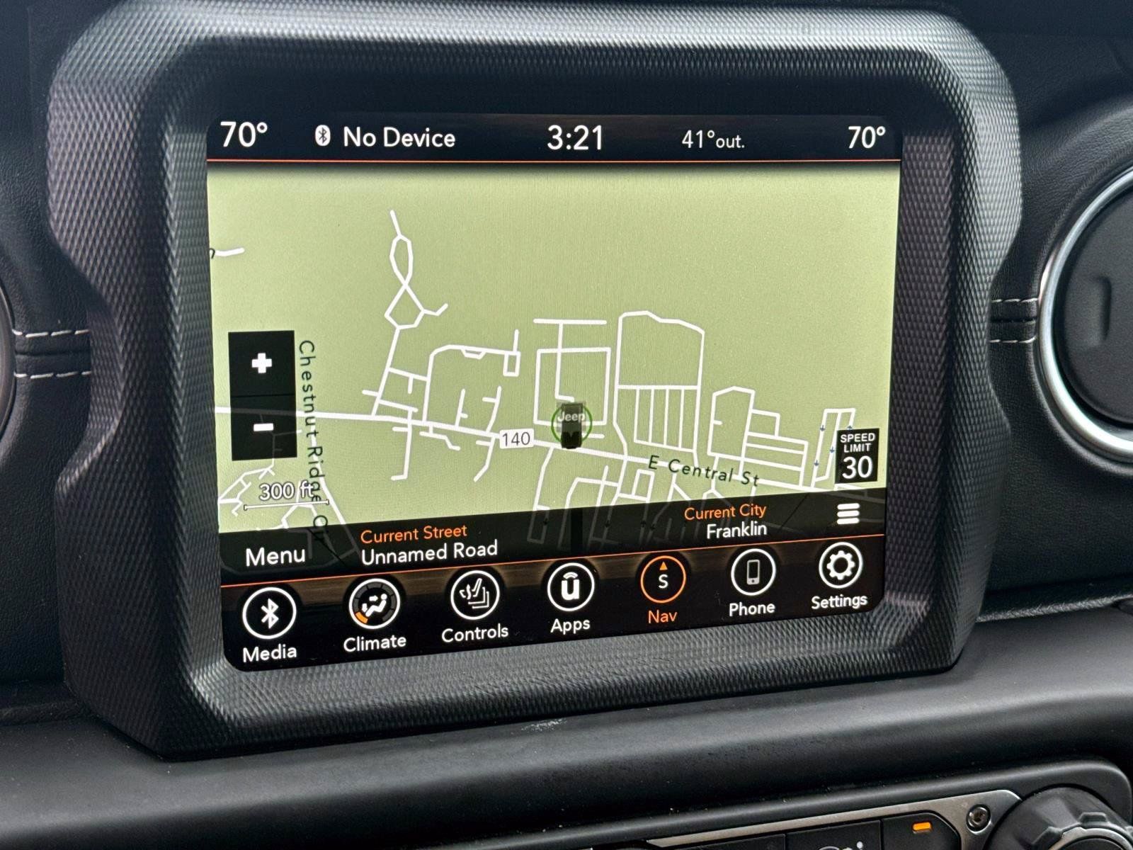 Used 2023 Jeep Wrangler Unlimited Sahara w/ Cold Weather Group AWD/4WD image 17