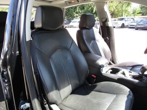 Used 2012 Cadillac SRX Luxury FWD image 24