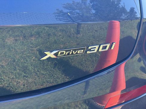 Used 2025 BMW X4 xDrive30i AWD/4WD image 6