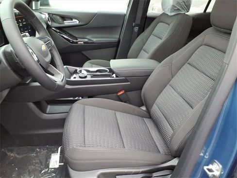 New 2026 Chevrolet Equinox LT image 6