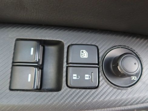 Used 2021 MAZDA MX-5 Miata Club RWD image 25