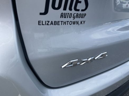 Used 2024 Jeep Compass Limited image 31