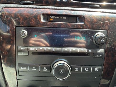 Used 2013 Chevrolet Impala LT FWD image 22