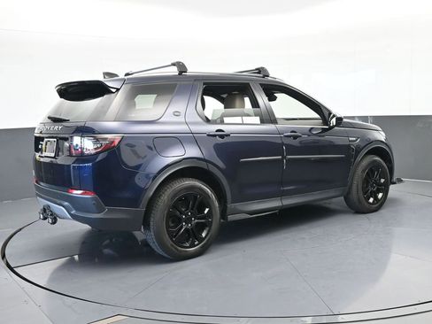 Used 2020 Land Rover Discovery Sport image 6