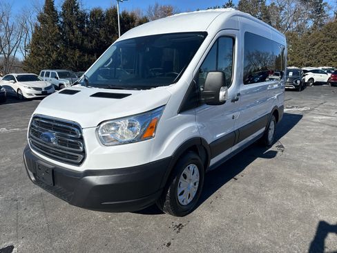 Used 2019 Ford Transit 150 XLT image 7