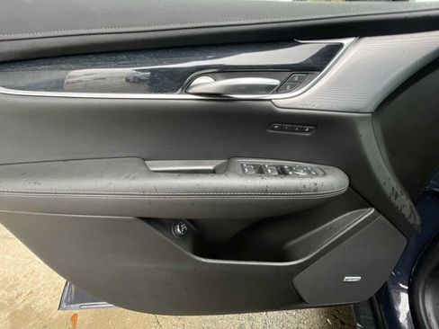 Certified 2025 Cadillac XT5 Premium Luxury image 22