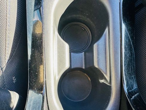 Used 2021 Toyota Corolla SE image 32