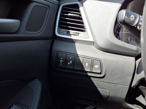 Used 2016 Hyundai Tucson Sport image 13