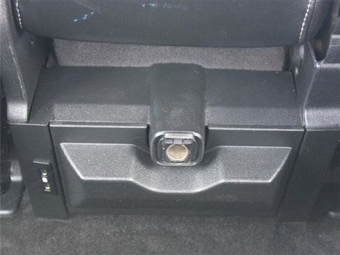 Used 2018 Ford F150 Lariat image 31