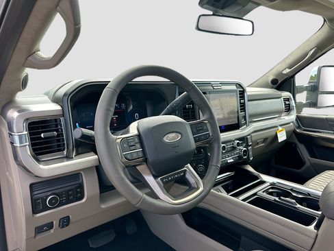 New 2026 Ford F250 Platinum w/ Platinum Plus Package AWD/4WD image 6