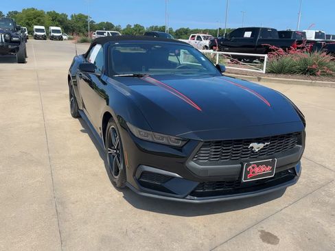 Used 2025 Ford Mustang Premium RWD image 2