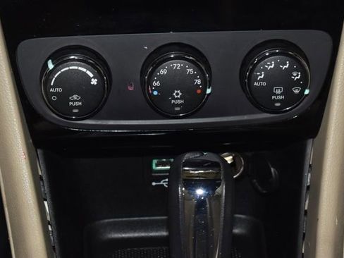 Used 2012 Chrysler 200 Touring w/ Cold Weather Group image 15