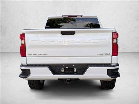 Used 2022 Chevrolet Silverado 1500 Custom image 7