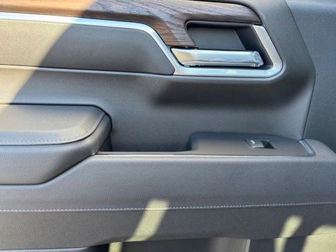 New 2026 GMC Sierra 1500 SLT AWD/4WD image 17