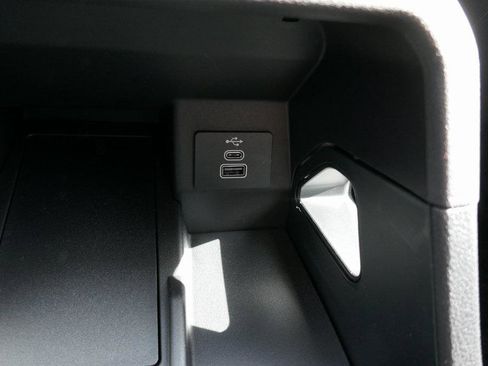 New 2025 Ford Ranger XLT w/ FX4 Off-Road Package image 16