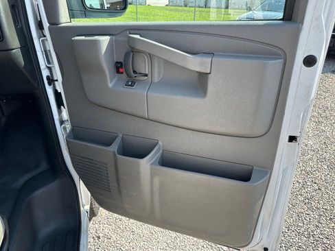 Used 2020 GMC Savana 2500 w/ Driver Convenience Package RWD image 32