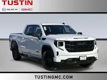 New 2026 GMC Sierra 1500 Elevation w/ LPO, Elevation Black Package