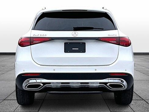 Certified 2025 Mercedes-Benz GLC 300 4MATIC image 8