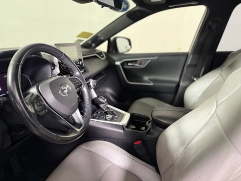 Used 2019 Toyota RAV4 XSE AWD/4WD image 20
