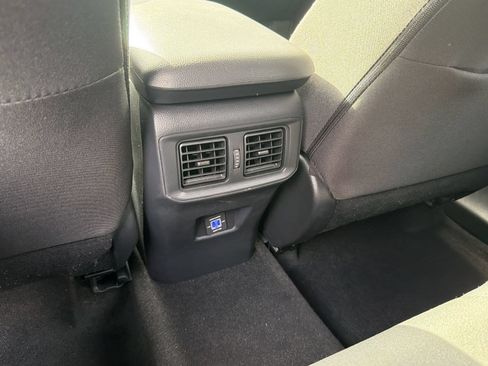 Used 2025 Toyota RAV4 LE AWD/4WD image 24