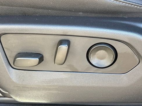 Used 2022 Chevrolet Silverado 1500 LTZ image 14