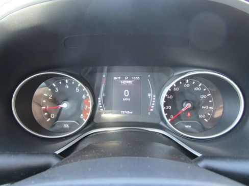 Used 2018 Jeep Compass Latitude AWD/4WD image 19