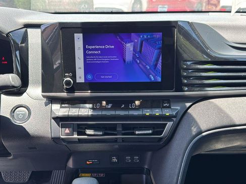 Used 2025 Toyota Camry LE FWD image 15