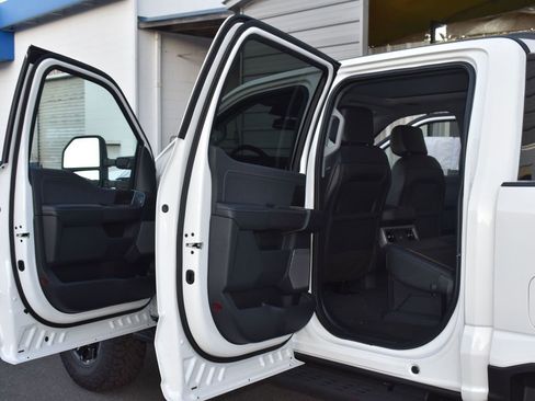 New 2025 Ford F350 Lariat w/ Lariat Ultimate Package image 19