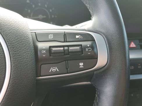 Used 2023 Kia Sportage SX image 15