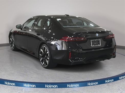 Used 2026 BMW 530i w/ M Sport Package image 8