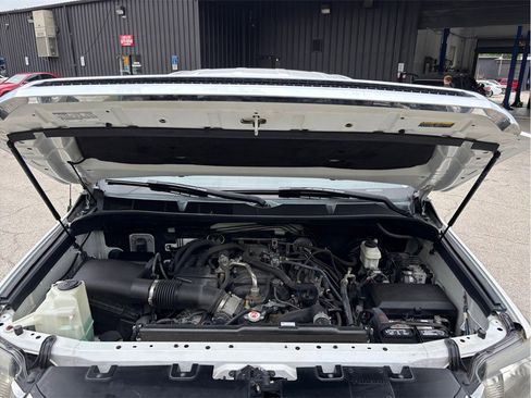 Used 2018 Toyota Tundra SR5 w/ SR5 Upgrade Package image 37