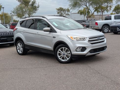 Used 2019 Ford Escape SEL image 34