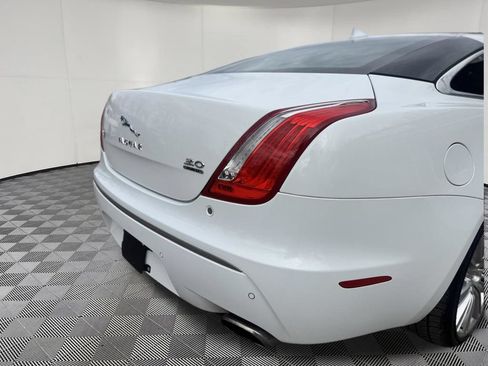 Used 2013 Jaguar XJ AWD image 12
