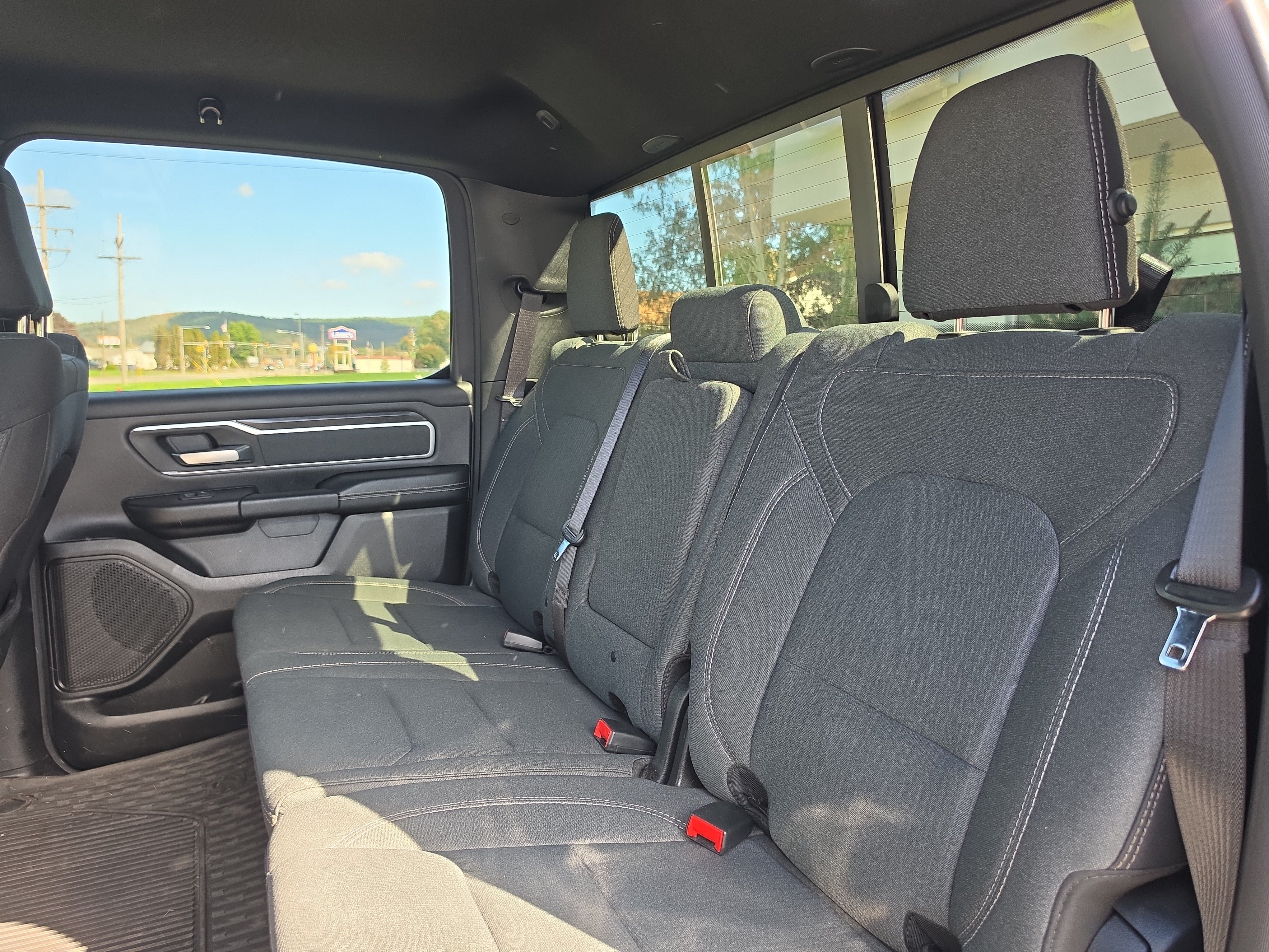Used 2022 RAM 1500 Big Horn AWD/4WD image 15