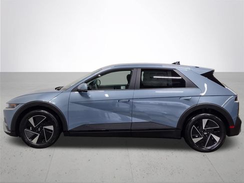 Certified 2026 Hyundai Ioniq 5 SE RWD image 8