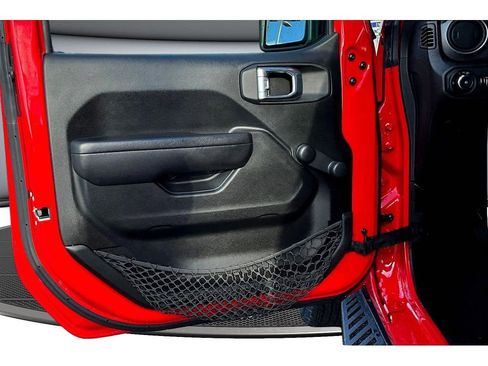 Certified 2022 Jeep Wrangler Unlimited Sport AWD/4WD image 21
