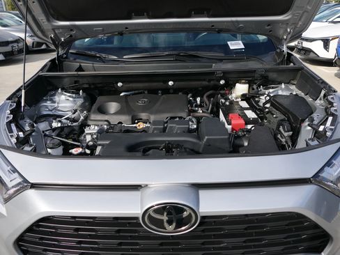 Used 2025 Toyota RAV4 LE image 29