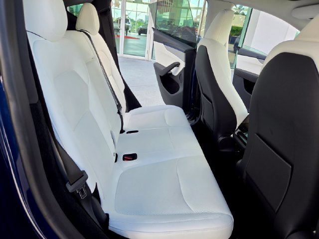 Used 2026 Tesla Model Y Long Range RWD image 22