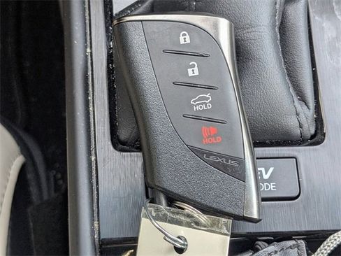 Used 2025 Lexus ES 300h 300h image 33